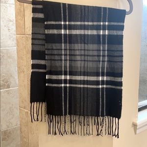 Plaid scarf
